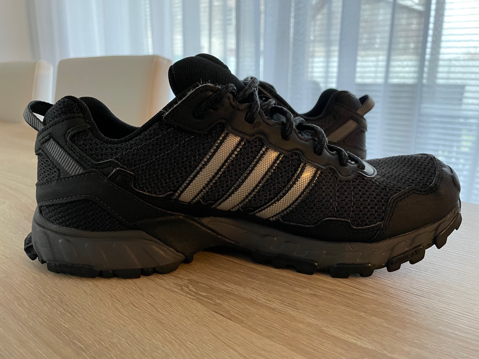 adidas canada trail