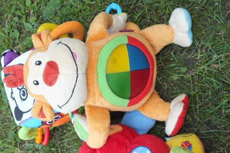 Prve hracky, lamanze,