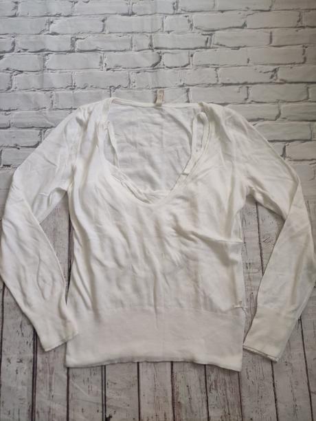 Zaujímavý svetrík, s.oliver,l