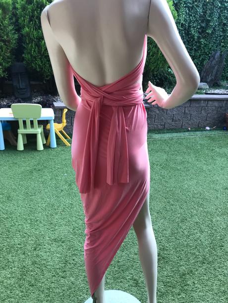 Šaty s popruhami, s