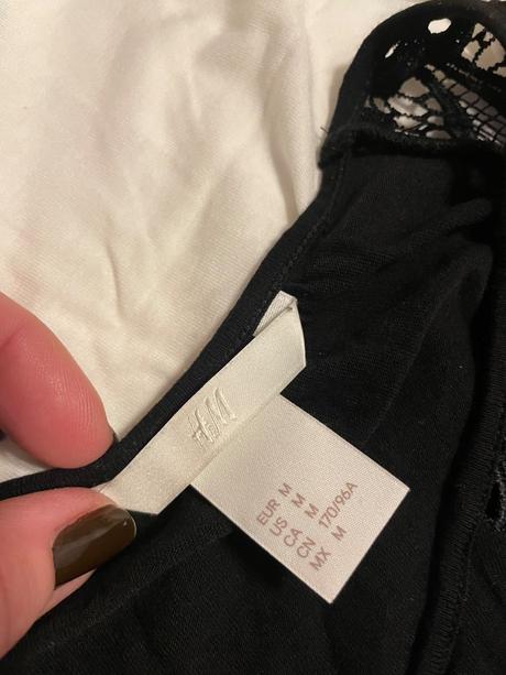 Balík oblečenia, m