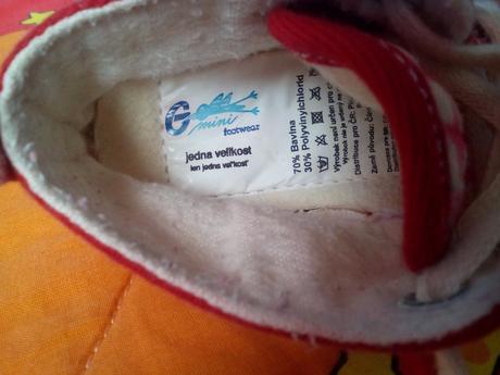 Milučké capačky, gmini,17