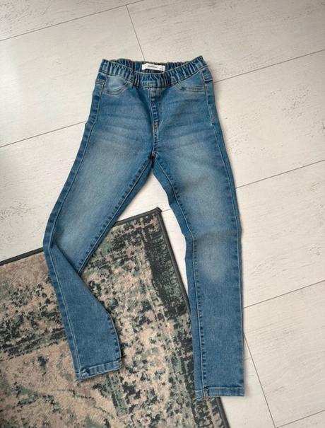 Legíny reserved, reserved,128