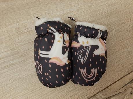 Overal jednorožce, fľaša mam, aj rukavičky, f&f,56