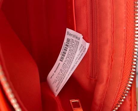 Kabelka, bershka