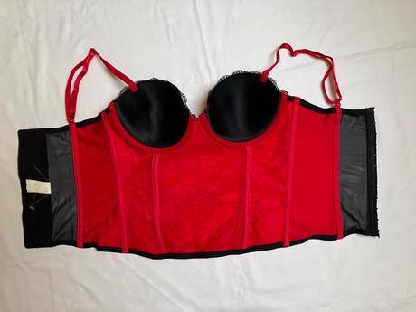 Dámsky červený čipkovaný korzet na ramienka, c&a,xs