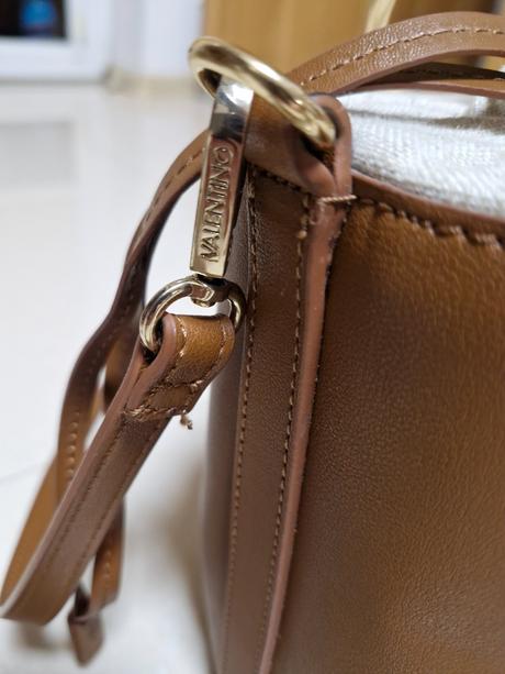 Valentino kabelka, valentino