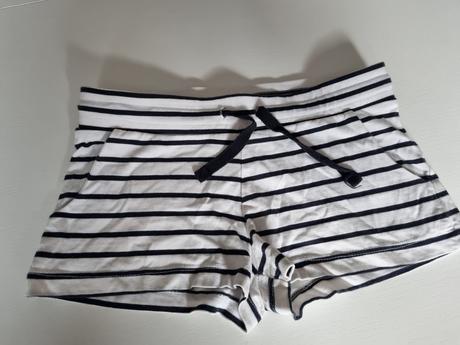 Šortky, h&m,134