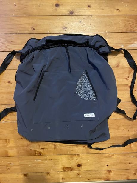 Nosičská kapsa, angel wings