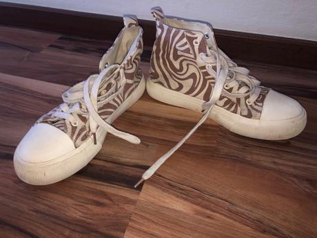 Plátenky, sinsay,41