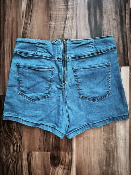 Riflové šortky, bershka,l