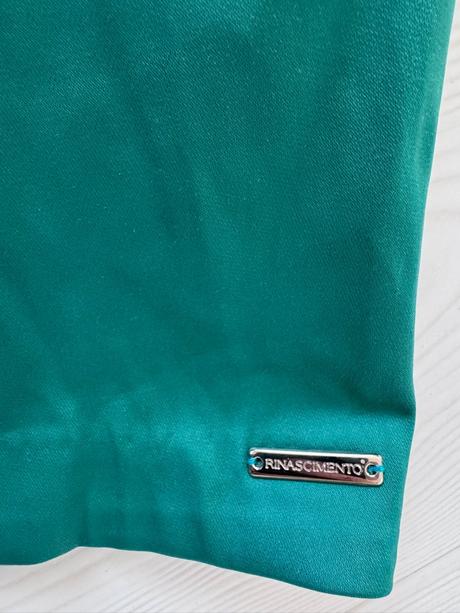 Rinascimento - saténové šaty, m