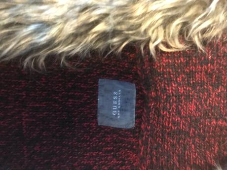Sveter s kozusinou umelou, zn. guess, guess,xs