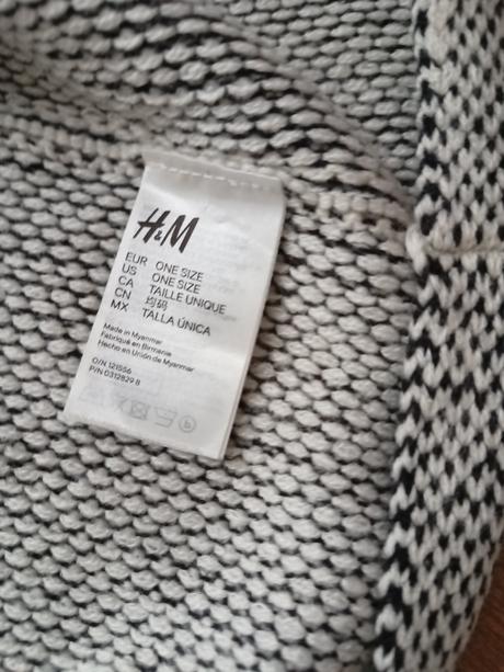 1x oblečený tunelovy šál, h&m