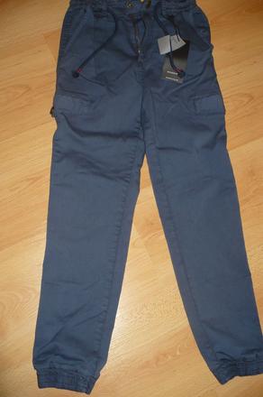 Nohavice, reserved,140