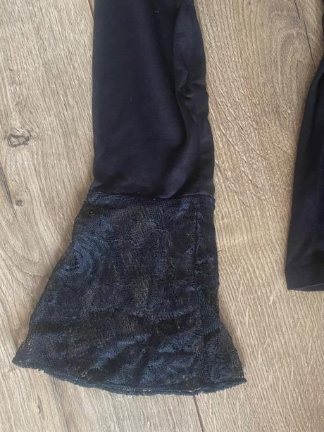 Guess top s čipkou na rukavoch, guess,xs