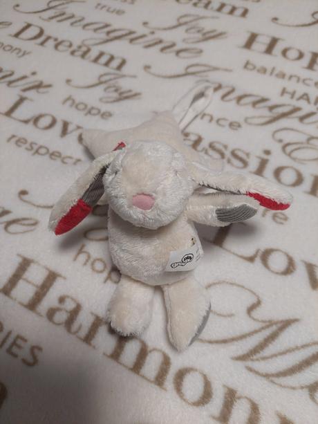 - naťahovací lullaby uspávačik,