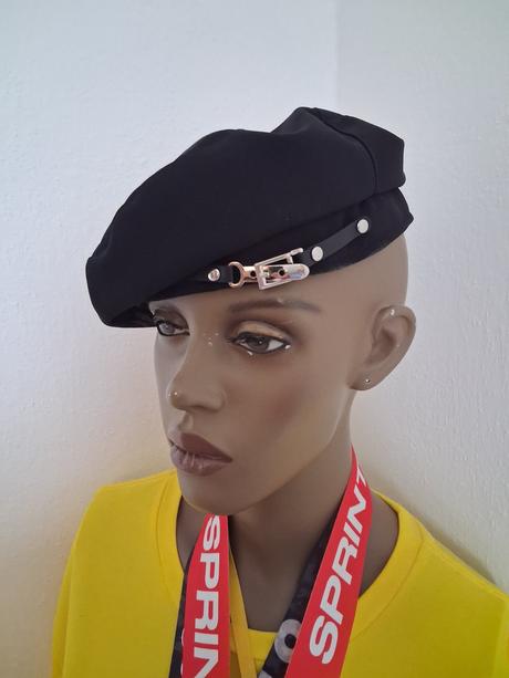 Čierna baretka nová, m / s