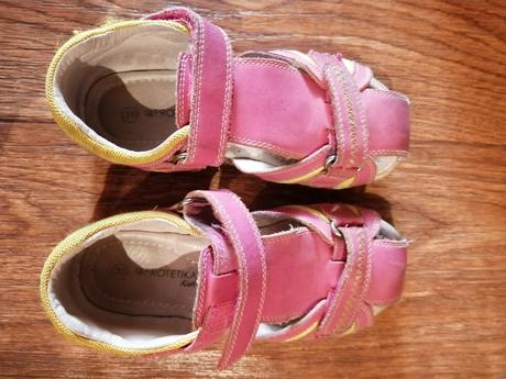 Sandálky, protetika,30