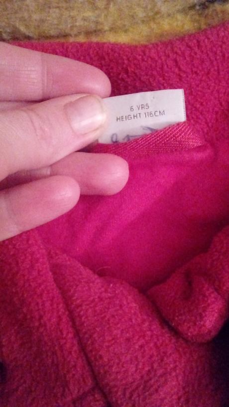 Kratky cerveny kabat, next,116