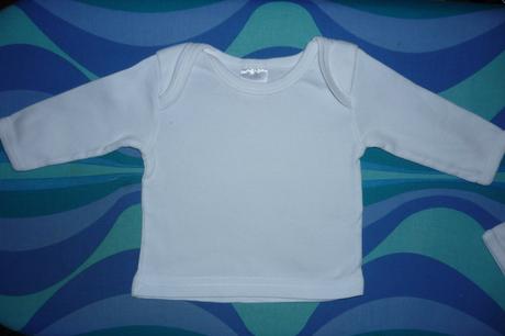 Čistobiely nátelník, quelle,56