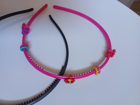 2ks plastové farebné dievčenské čelenky, 