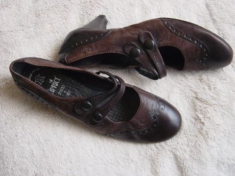 Lodičky zn.caprice, 40