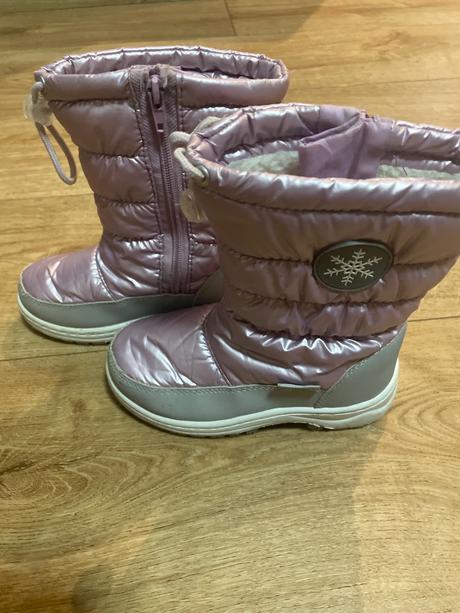 Snehule, deichmann,29