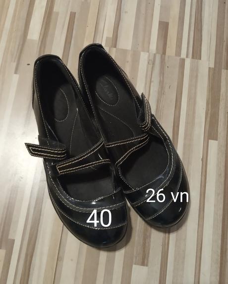Lakove poltopánky 40, clarks,40