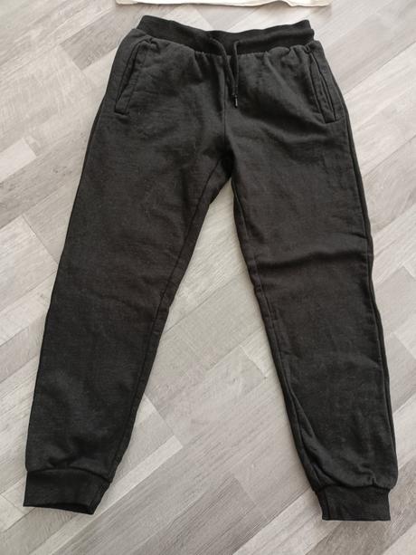 Tepláky a tričko 128, pepco,128