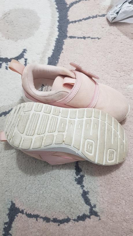 Tenisky, reserved,27