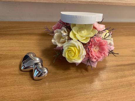 Mydlova kytica v mušli keramika, 