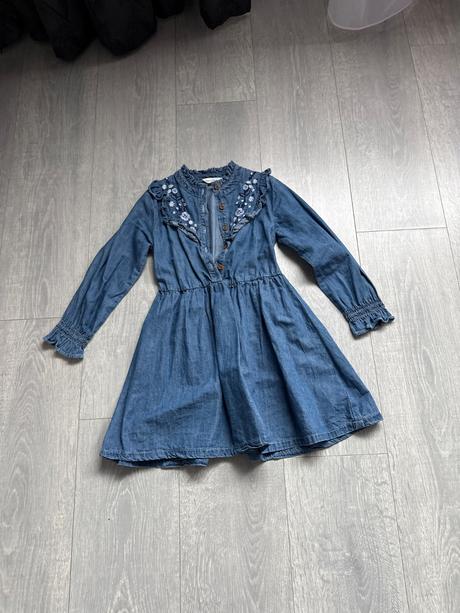 Rufľove šaty, c&a,116