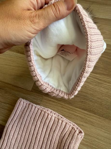 Set ciapka + nakrcnik, 52