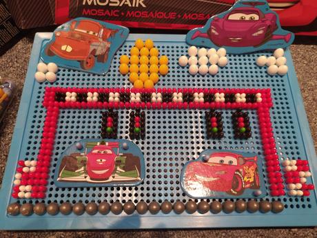 Kreativna zánovná hra disney mc queen zakúpená v r,