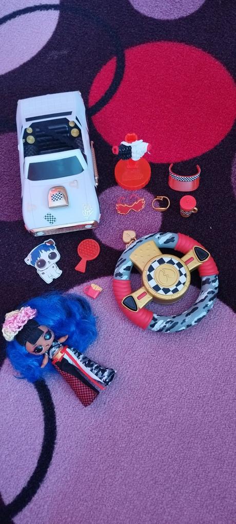 Bábika lol a autíčko, 