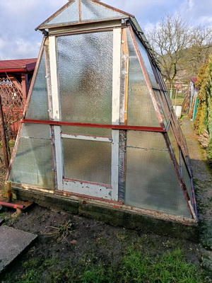 Skleník do záhrady - darujem za odvoz, 