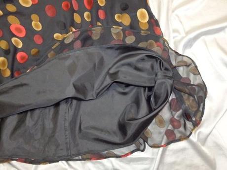 Kvalitné elegantné šaty, 40