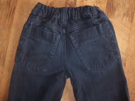 Čierne nohavice., next,104