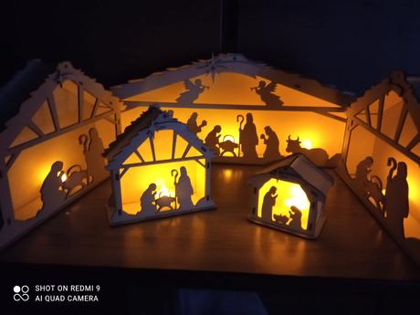 Dreveny svietiaci betlehem, 