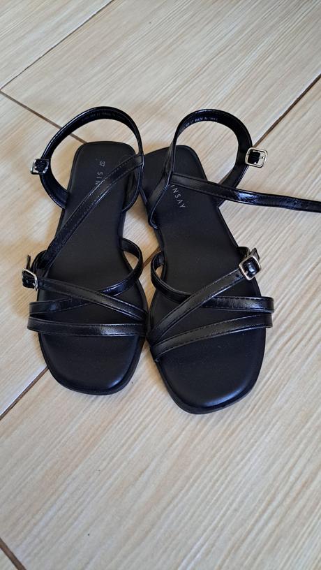 Čierne sandalky, sinsay,37