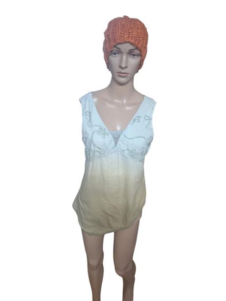 Dámska vyšívaná blúzka, m