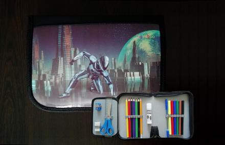 Peračník robot 1 zipsový plný 1-klopý,