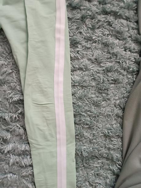 Legíny reserved, reserved,164