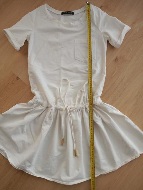 Krémové tenisové šaty, s