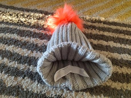 Čiapka s brmbolcom 146/158, primark,146