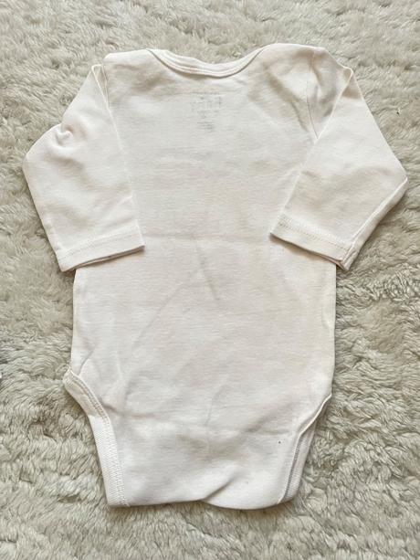 Biele body s napismi, 68