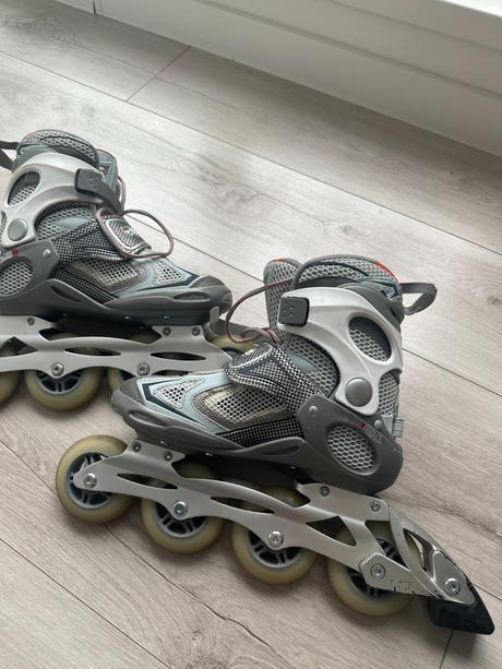 Kolieskove korcule 37,5, fila,37