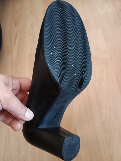 Lodičky ecco, ecco,37