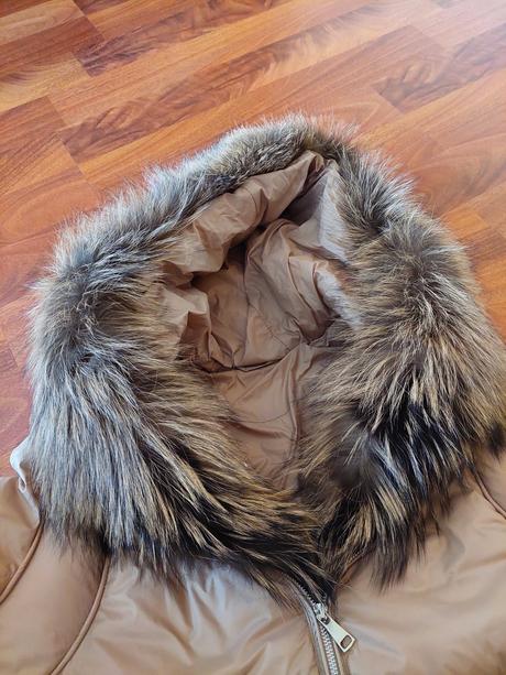 Zimná bunda s pravou kožušinou, l